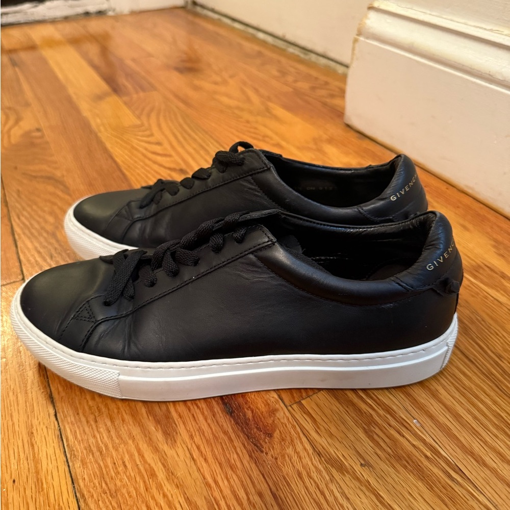 Givenchy Women’s Black and White Sneakers